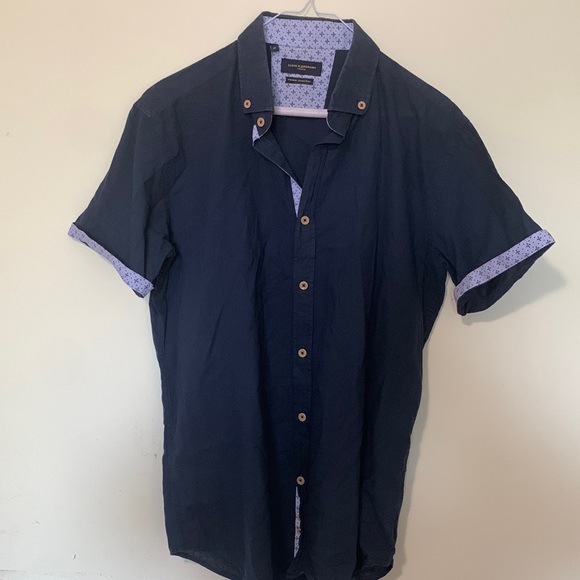 In Season Casual Button Down Size Medium - Picture 1 of 6